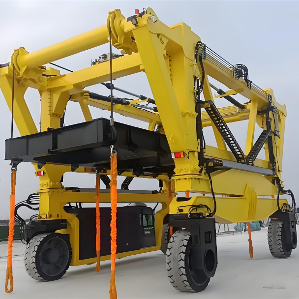 Straddle carrier